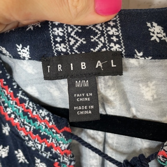 Tribal Tasseled Print Sleeveless Tank Top - Picture 6 of 10